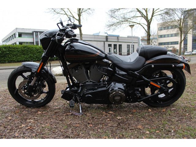 harley-davidson - breakout-pro-street-cvo