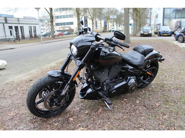 harley-davidson - breakout-pro-street-cvo