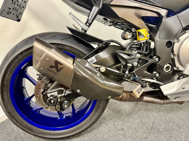 yamaha - yzf-r1