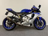 YAMAHA YZF R1