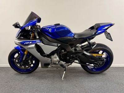 YAMAHA YZF R1 – foto 4