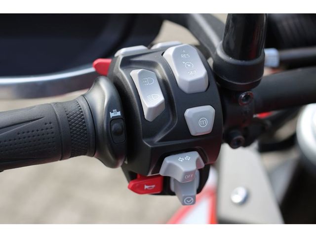 triumph - tiger-900-gt-pro