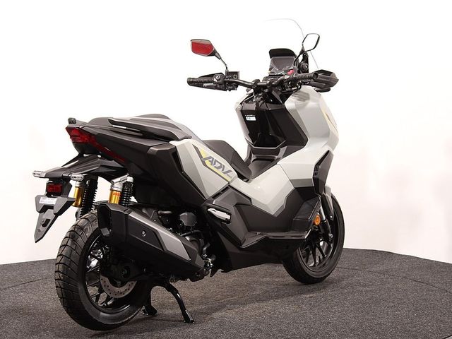 honda - adv-350