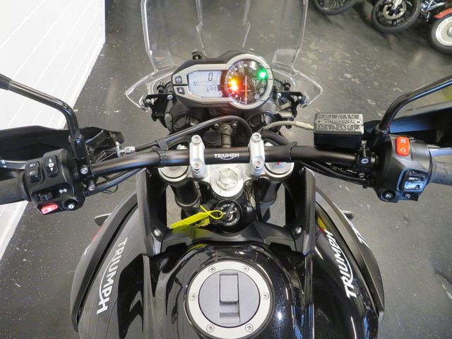 triumph - tiger-800-xcx