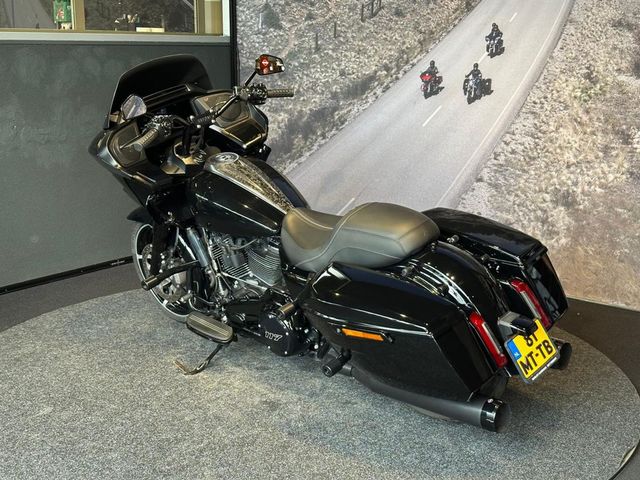 harley-davidson - road-glide-custom-fltrx