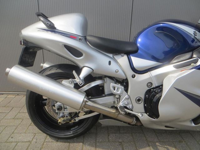suzuki - gsx-r-1300-hayabusa