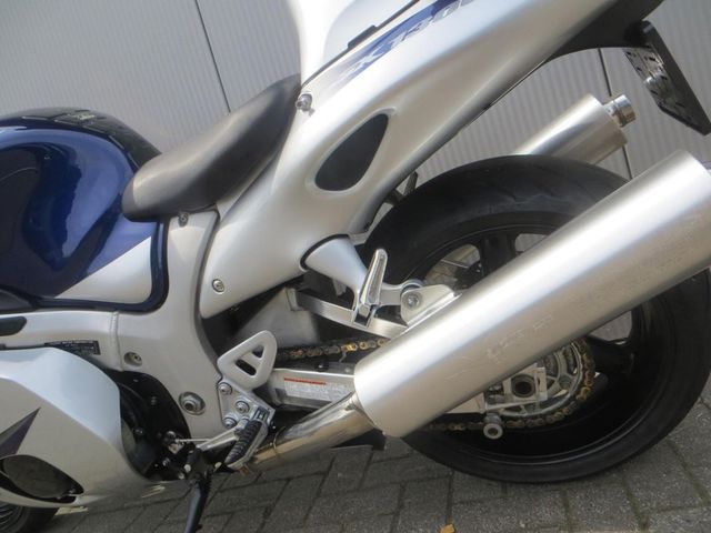 suzuki - gsx-r-1300-hayabusa