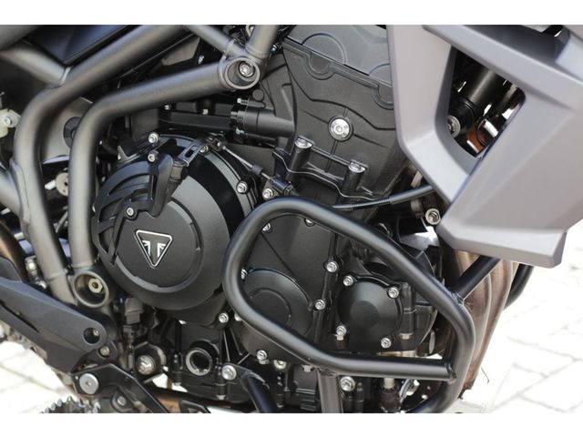 triumph - tiger-800-xca