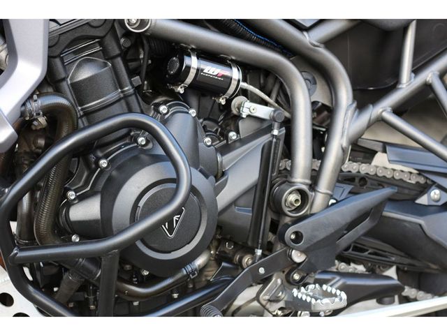 triumph - tiger-800-xca