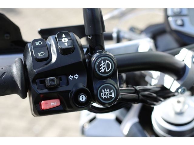 triumph - tiger-800-xca