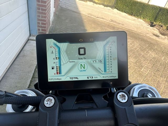 QJMOTOR - srk-600-rs