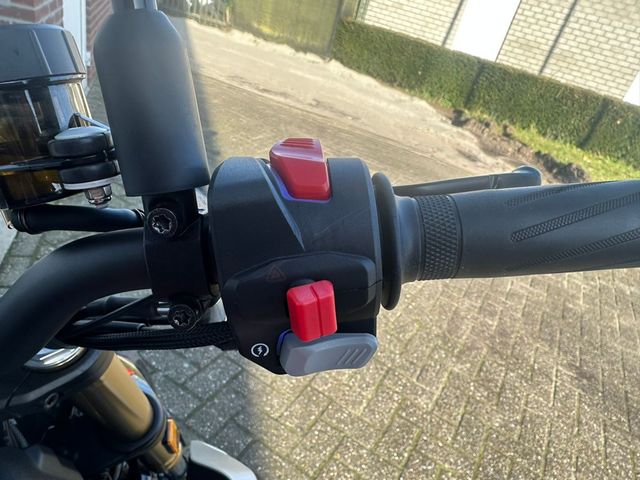 QJMOTOR - srk-600-rs