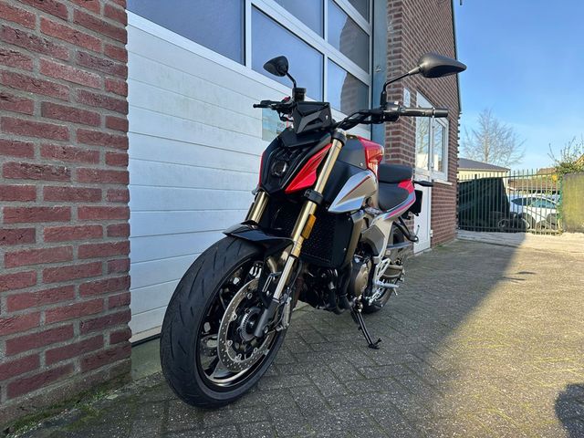 QJMOTOR - srk-600-rs