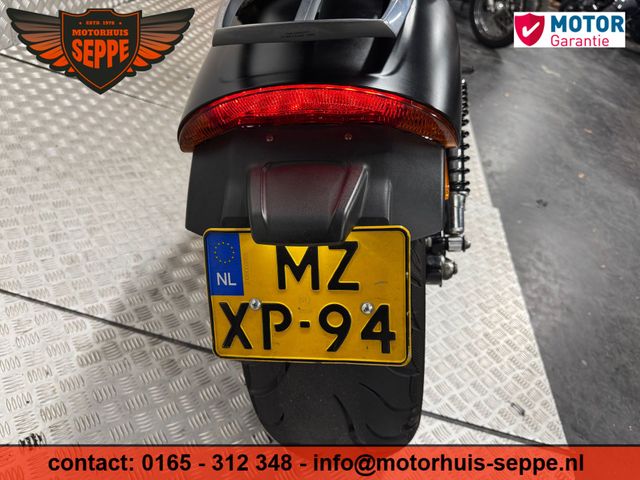 harley-davidson - v-rod-muscle-vrscf