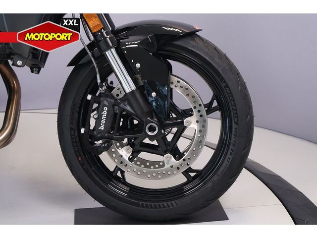 bmw - f-900-r