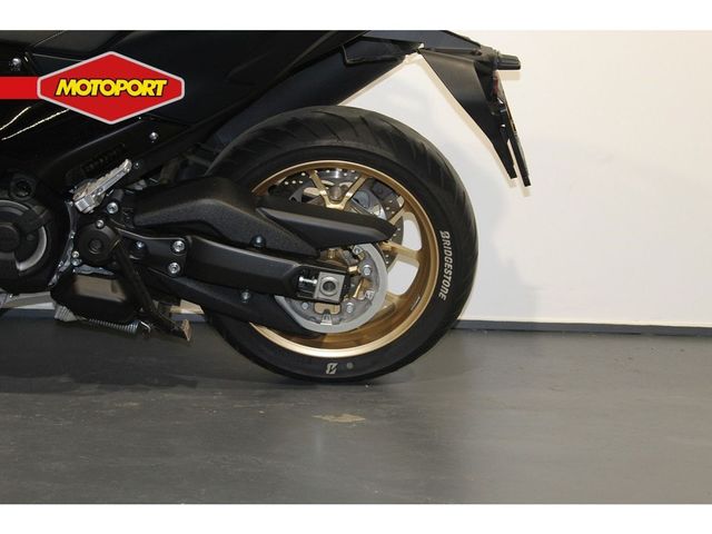 yamaha - tmax-tech-max-560