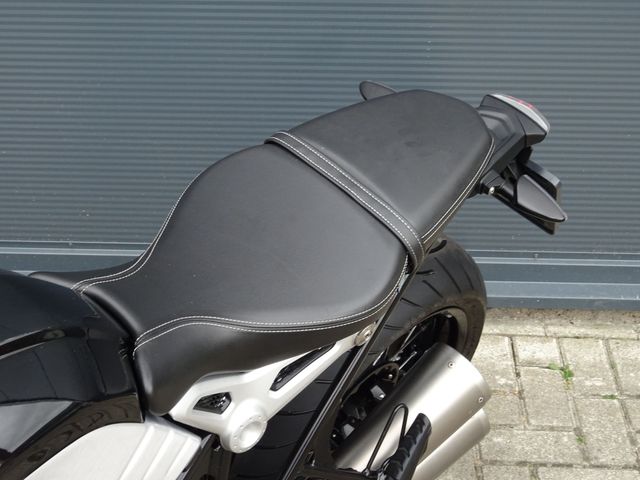 bmw - r-nine-t