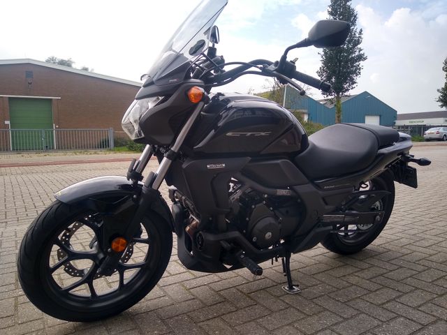 honda - ctx-700-n