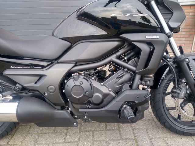 honda - ctx-700-n