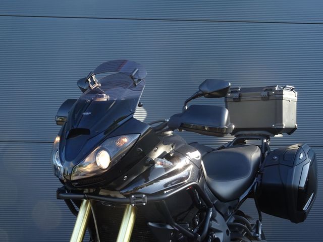 triumph - tiger-1050
