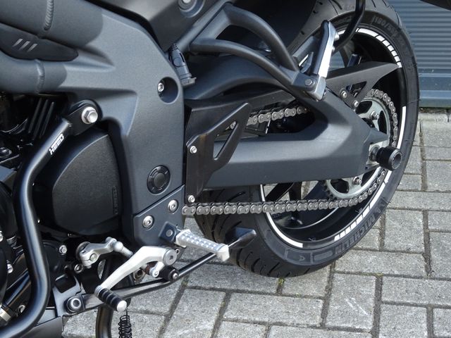 triumph - tiger-1050