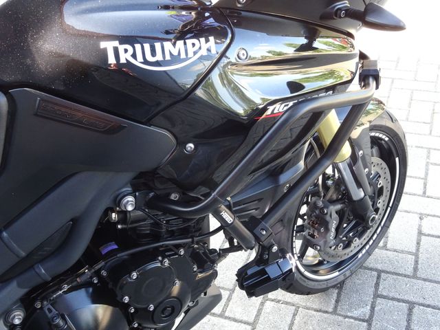 triumph - tiger-1050