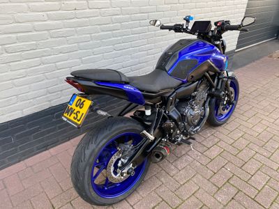 YAMAHA MT 07 – foto 2