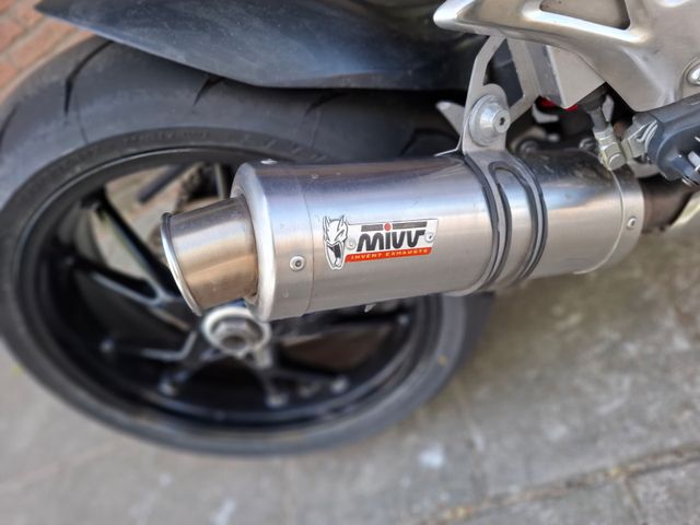 triumph - speed-triple-1050-abs