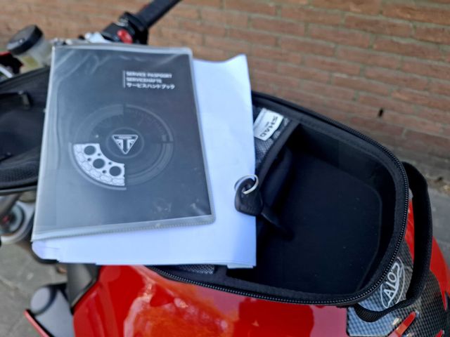 triumph - speed-triple-1050-abs
