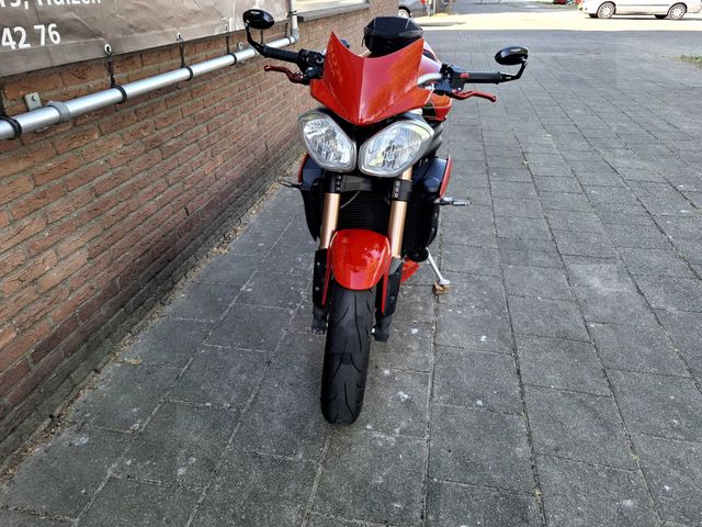 triumph - speed-triple-1050-abs