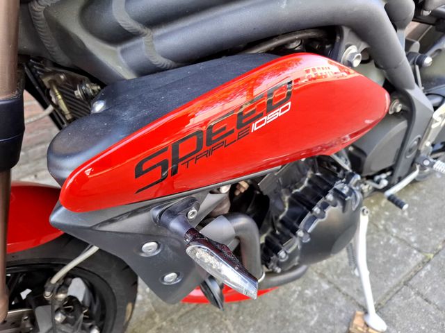 triumph - speed-triple-1050-abs