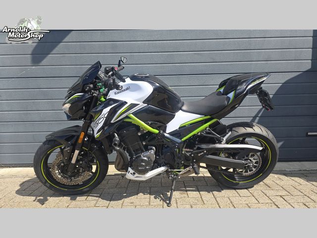 kawasaki - z900
