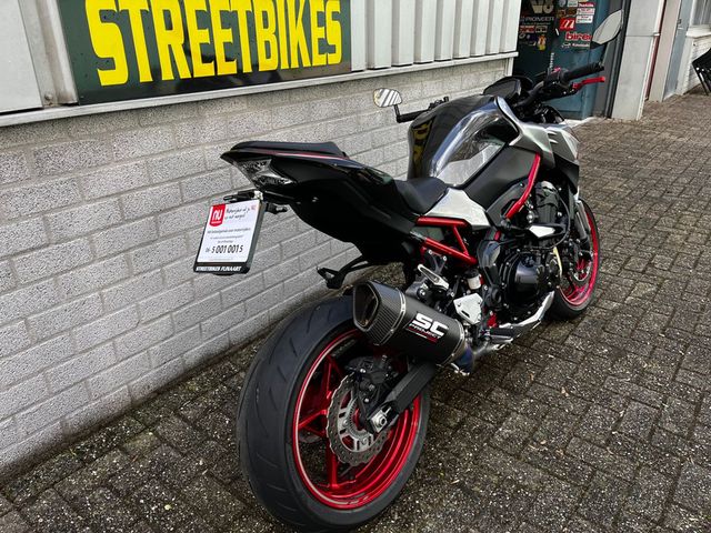 kawasaki - z900