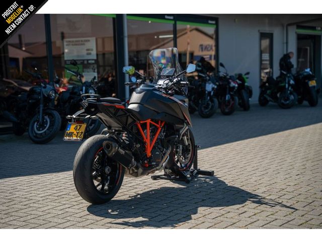 ktm - 1290-super-duke-gt