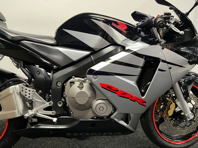 honda - cbr-600-rr