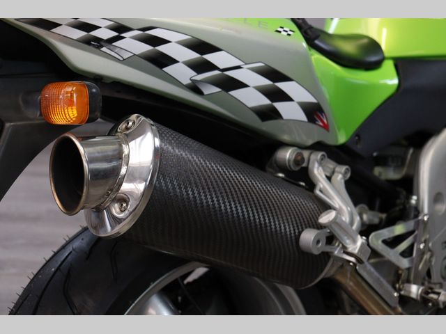 triumph - 955-i-speed-triple