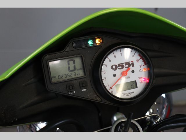 triumph - 955-i-speed-triple