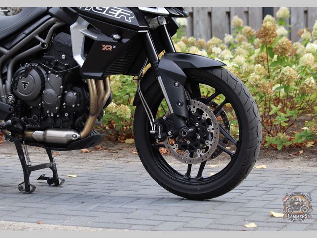 triumph - tiger-800-xrx