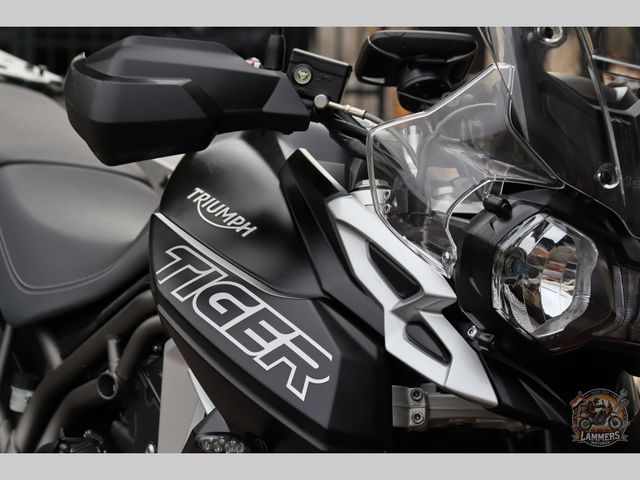 triumph - tiger-800-xrx