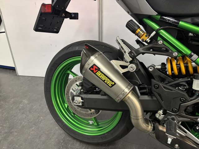 kawasaki - z900