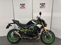 KAWASAKI Z900