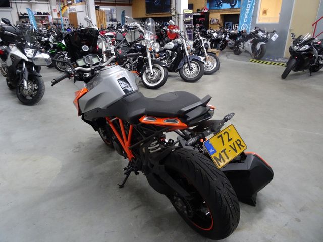 ktm - 1290-super-duke-gt