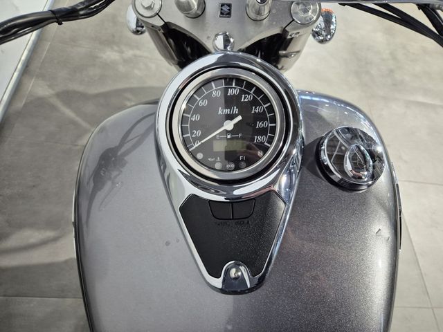 suzuki - vl-800-volusia