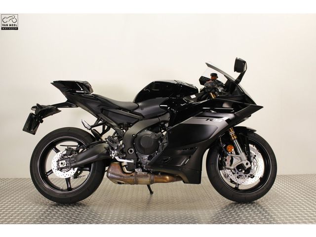 yamaha - r9
