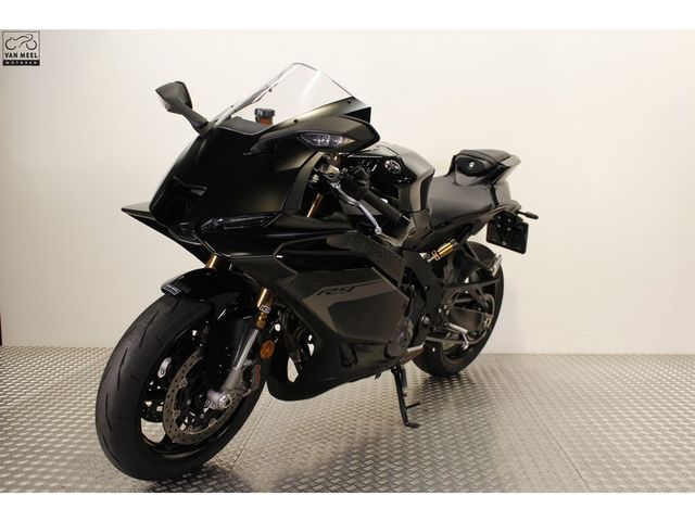 yamaha - r9