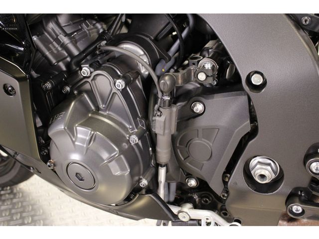 yamaha - r9