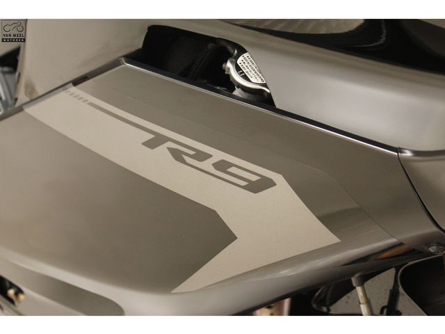 yamaha - r9