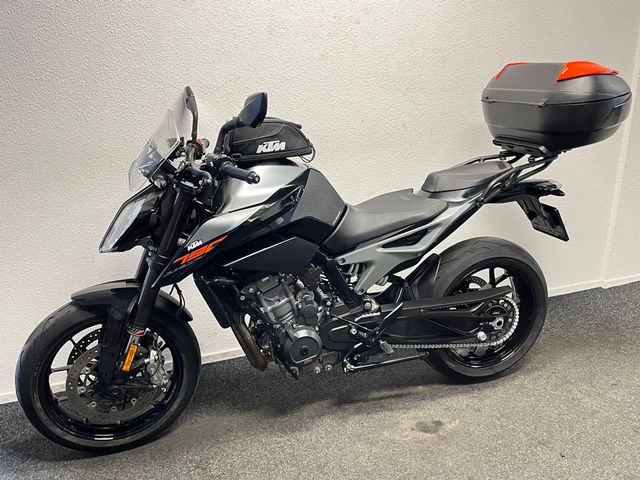ktm - 790-duke