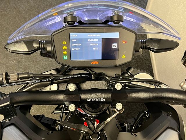 ktm - 790-duke