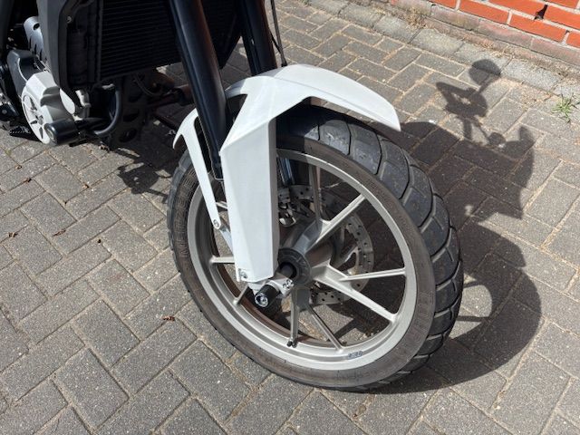 husqvarna - tr-650-strada-abs
